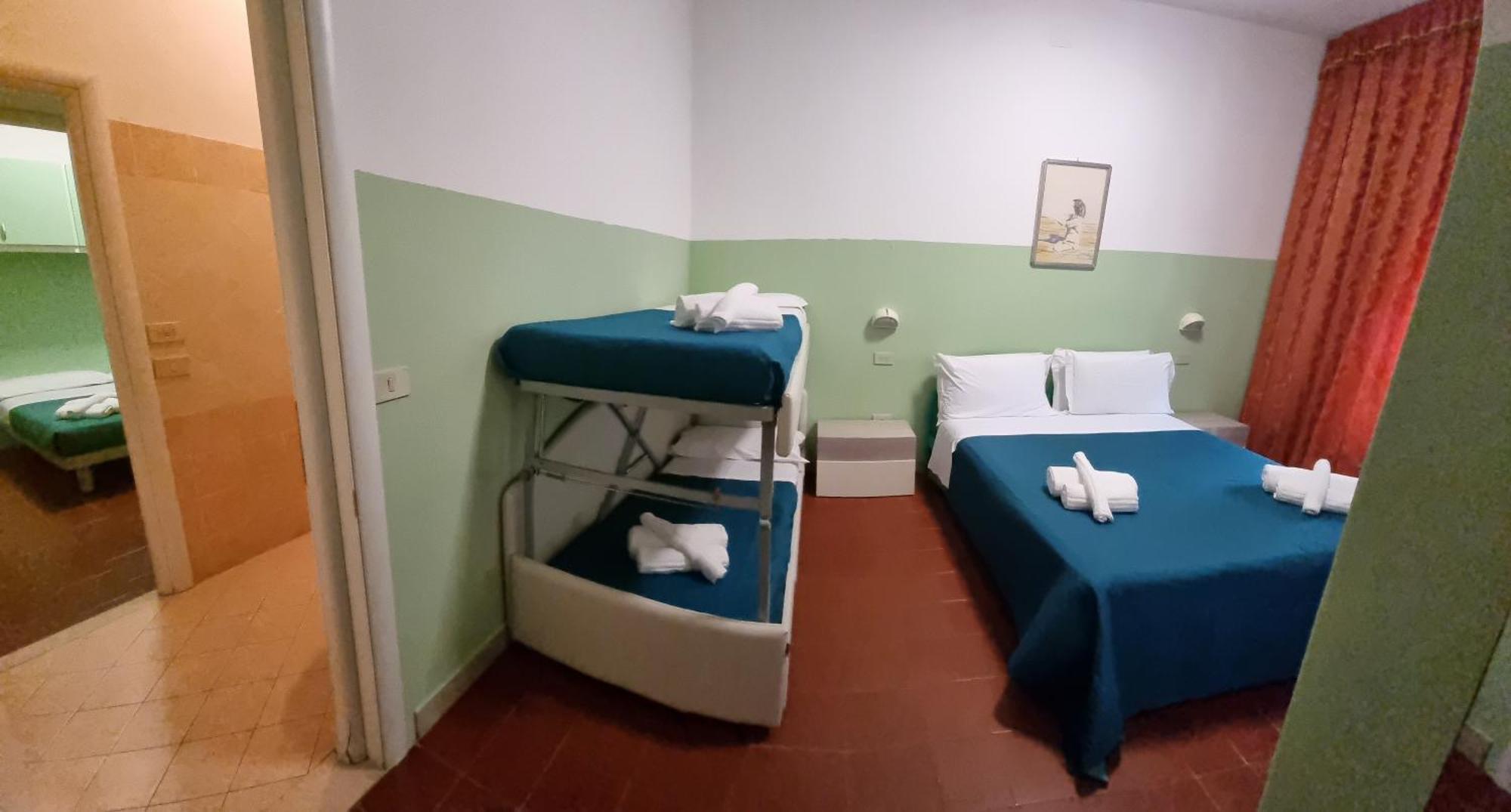 Hotel K2 Cervia 3 Stelle Sup Exterior foto