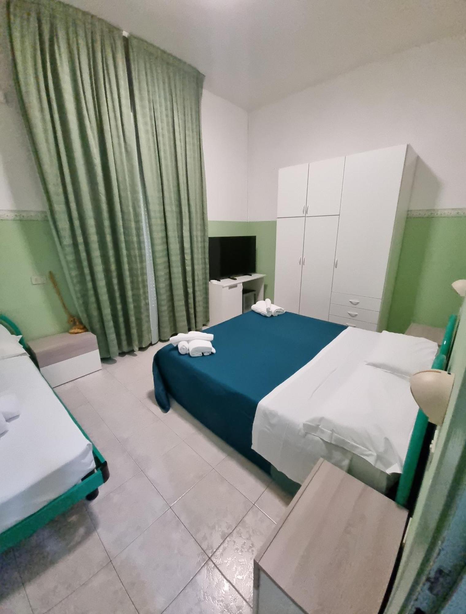 Hotel K2 Cervia 3 Stelle Sup Exterior foto
