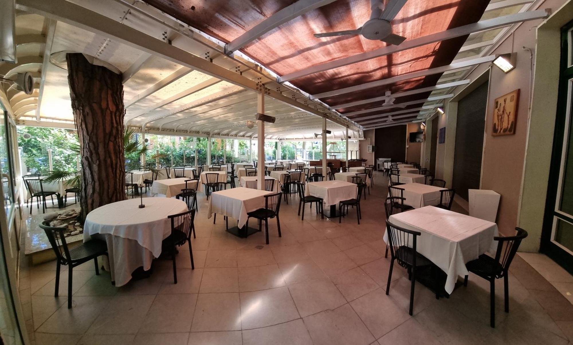 Hotel K2 Cervia 3 Stelle Sup Exterior foto