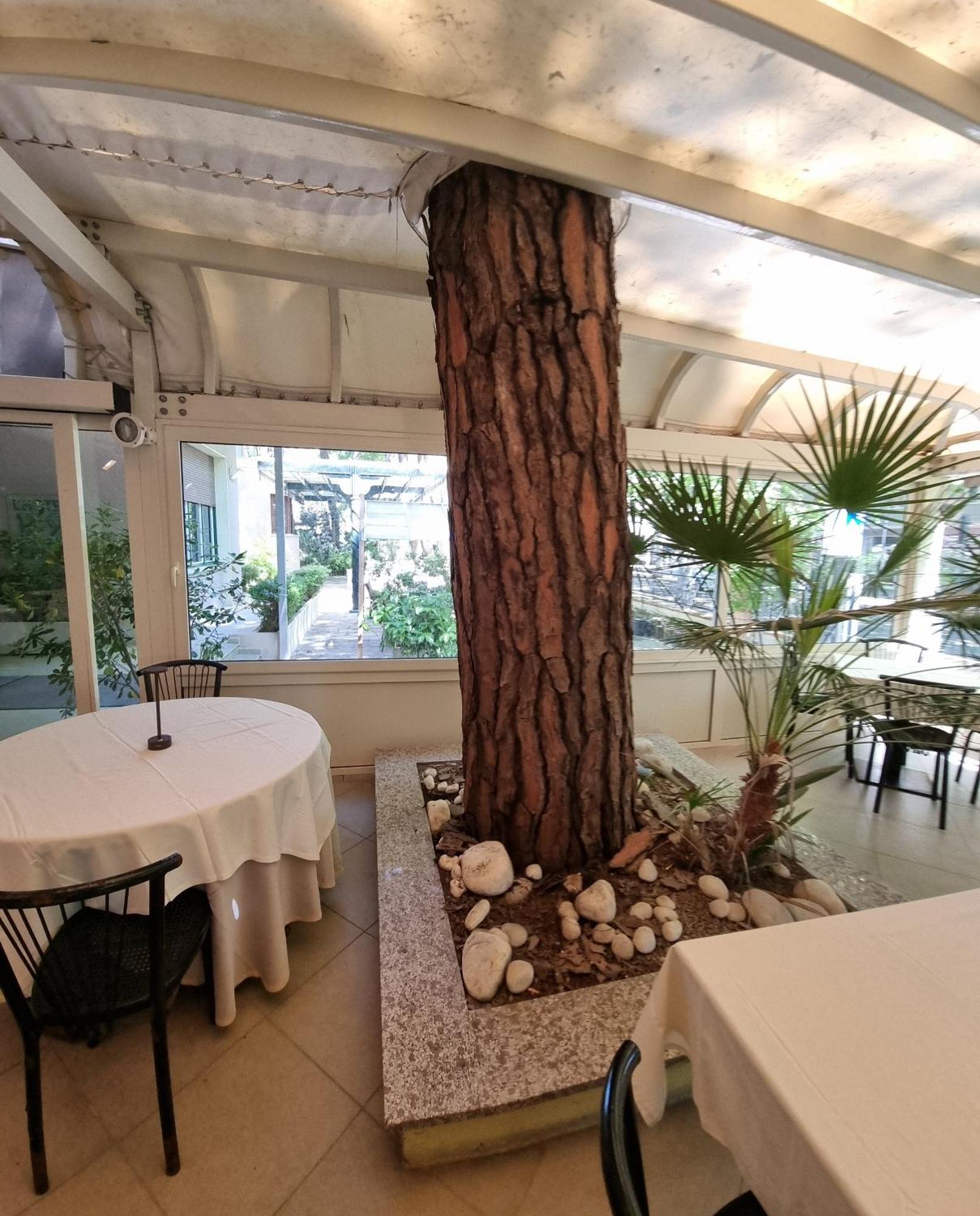 Hotel K2 Cervia 3 Stelle Sup Exterior foto
